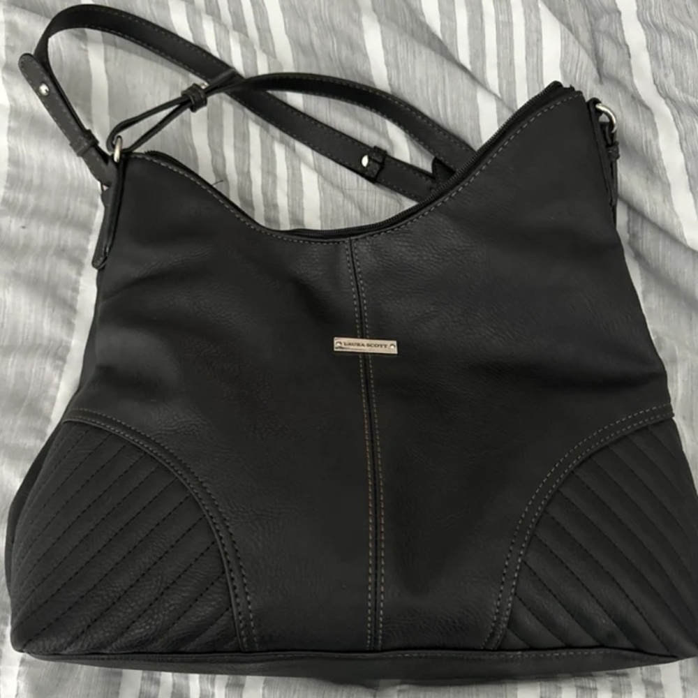 Laura Scott, black bag, three zipper compartment